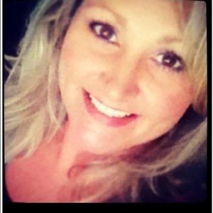 Meet your Posher, Monica